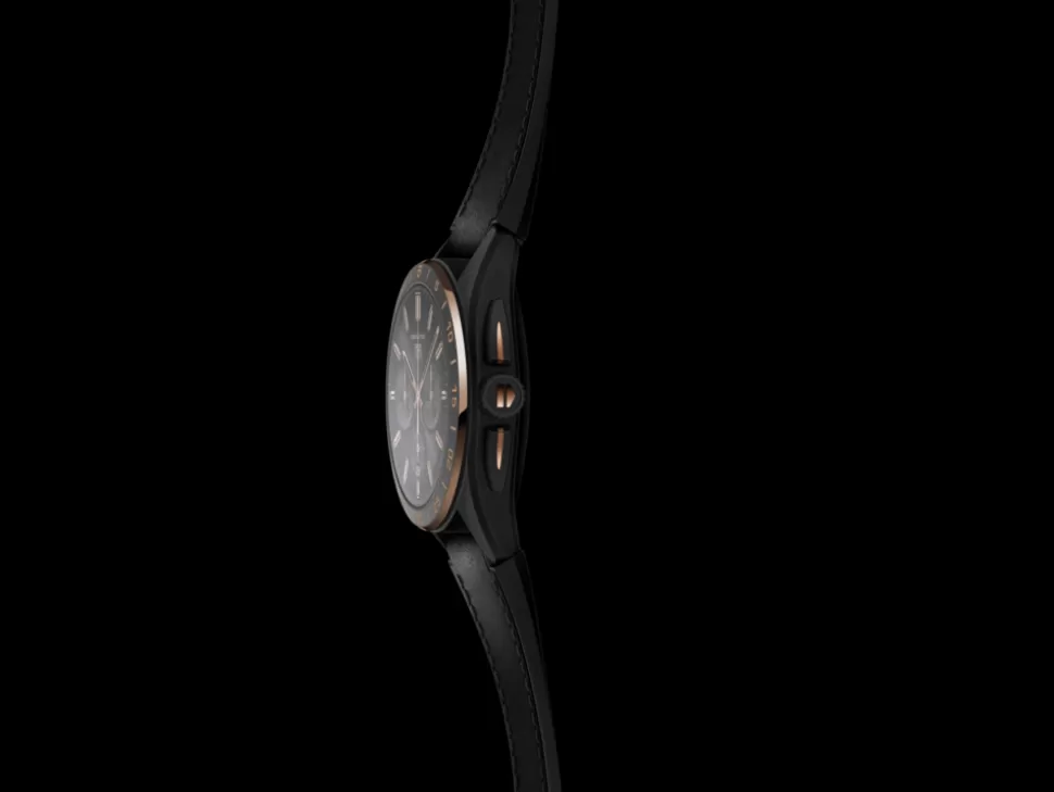 Shop Connected Calibre E4 Bright Black Edition Calibre E4 45 Mm